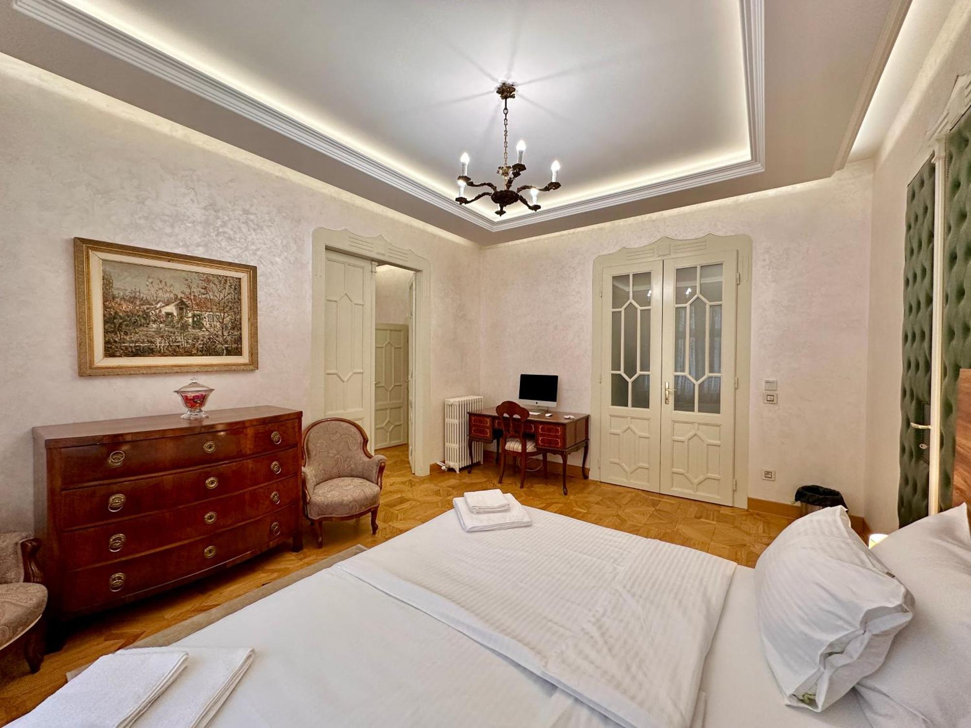 Djuras Residence In The Center Of ベオグラード エクステリア 写真